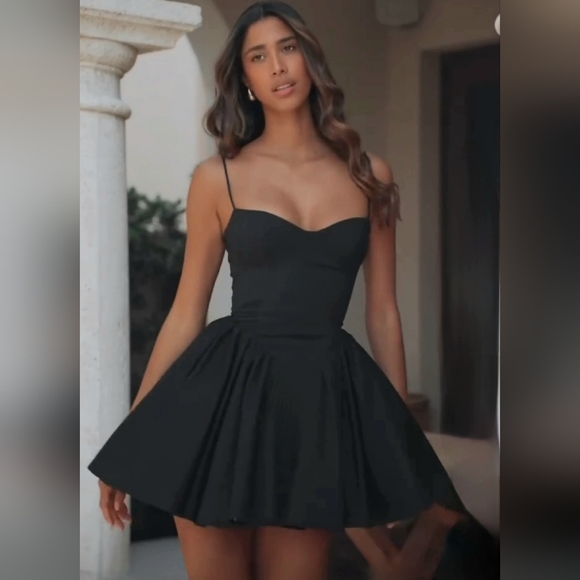 Bkack Mini - Picture 2 of 5